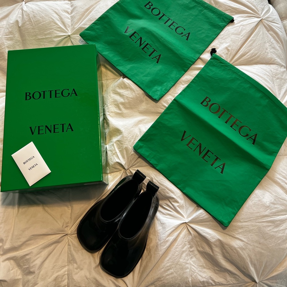 Bottega Veneta  shine heeled ankle boot